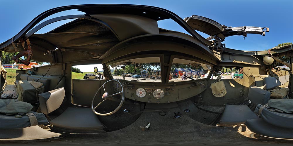 Panzerspähwagen M3A1 - Cockpit