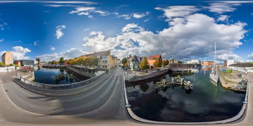 360° Panorama: Am Querkanal in Hansestadt Stralsund