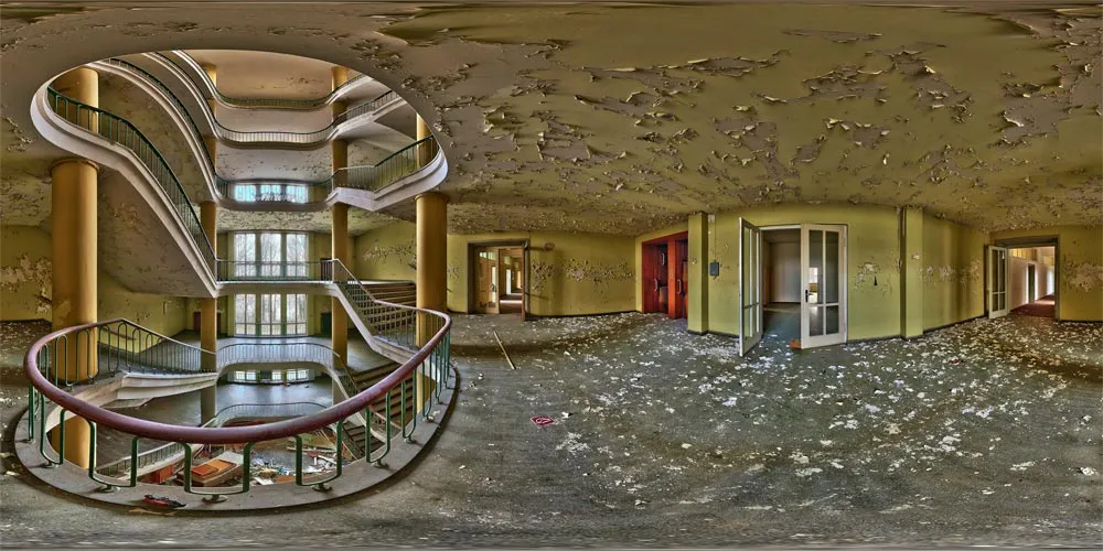 360° Panorama: Treppenhaus 3. Stock in VEB Strömungsmaschinen Pirna