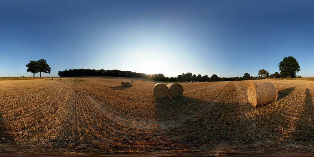 Strohballenfeld bei Niedergurig