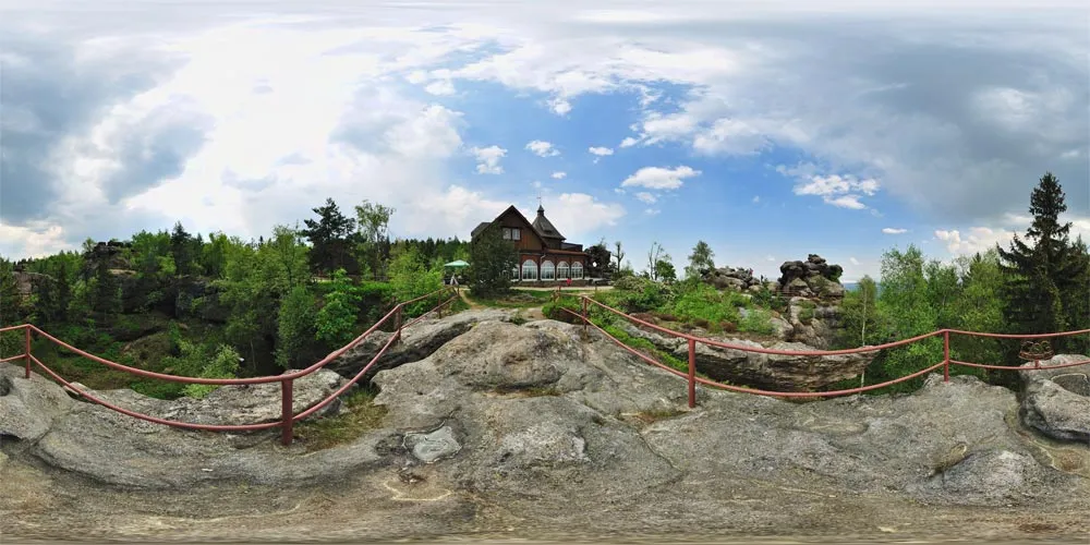 360° Panorama: Bergbaude in Berg Töpfer 582m