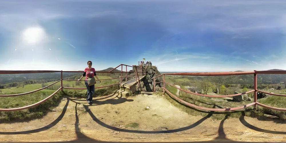 360° Panorama: Burg Tolstejn in Tschechien