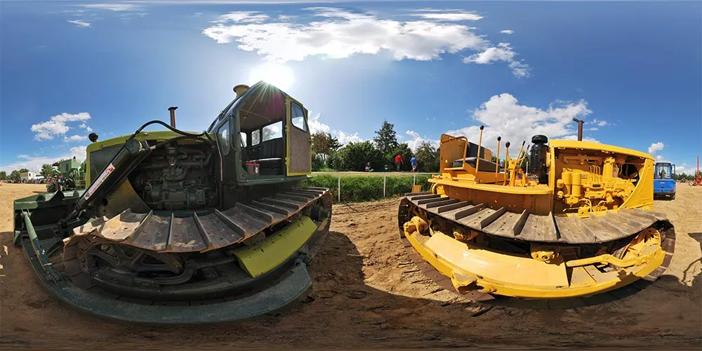 360° Panorama: Raupenschlepper T100 (RUS) in Traktortreffen Kemnitz 2009