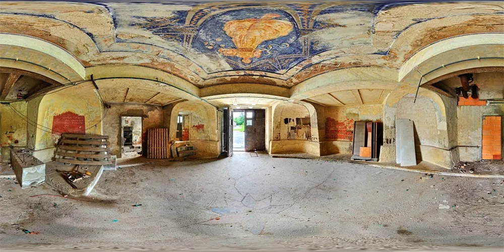 360° Panorama: Eingang mit Freimaurerstern und Deckenbemalung in Wasserturm Lautex Werk