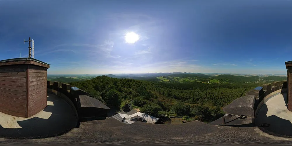 360° Panorama: Turmbaude - Aussicht vom Turm in Berg Hochwald