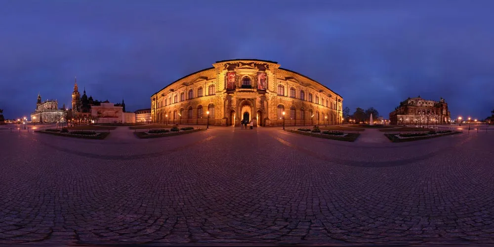 360° Panorama: Zwinger in Frühling 2007