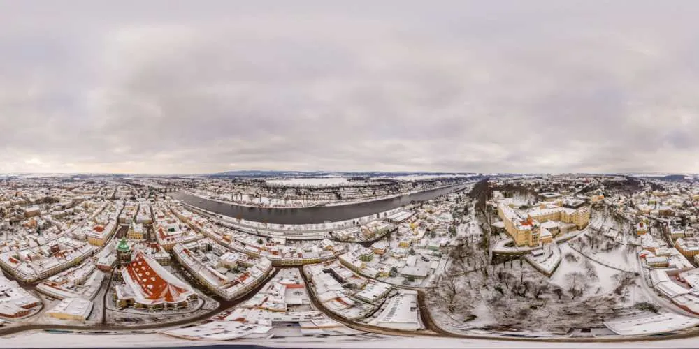360° Panorama: Luftpanorama - Schloss Pirna in Sachsen