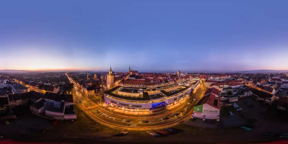 360° Panorama: Luftpanorama - Kornmarktcenter bei Abenddämmerung in Winter 2016