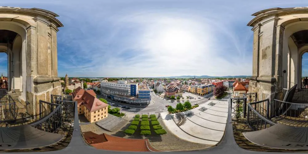 360° Panorama: Reichenturm - Ostaussicht in Frühling 2018