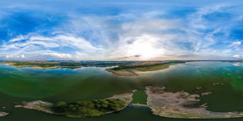 360° Panorama: Luftpanorama - die Vogelinsel im Bautzener Stausee in Sommer 2017