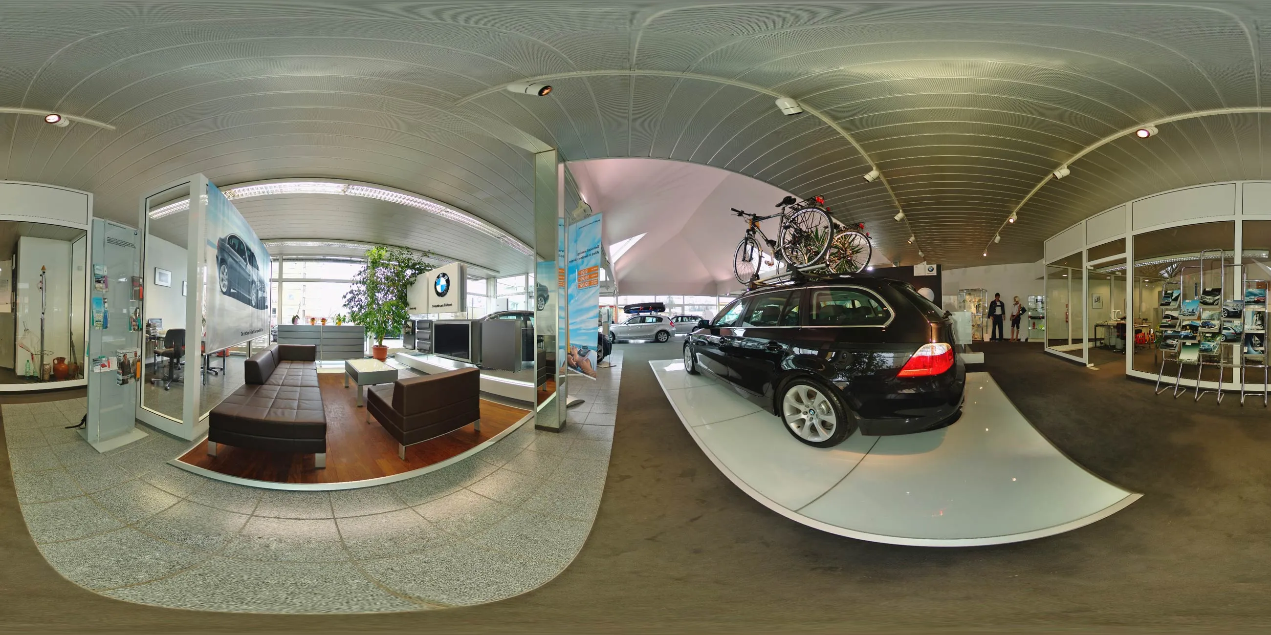 Virtueller Rundgang in der Nähe: BMW Autohaus Ruffert Bautzen Showroom in Autohaus Ruffert