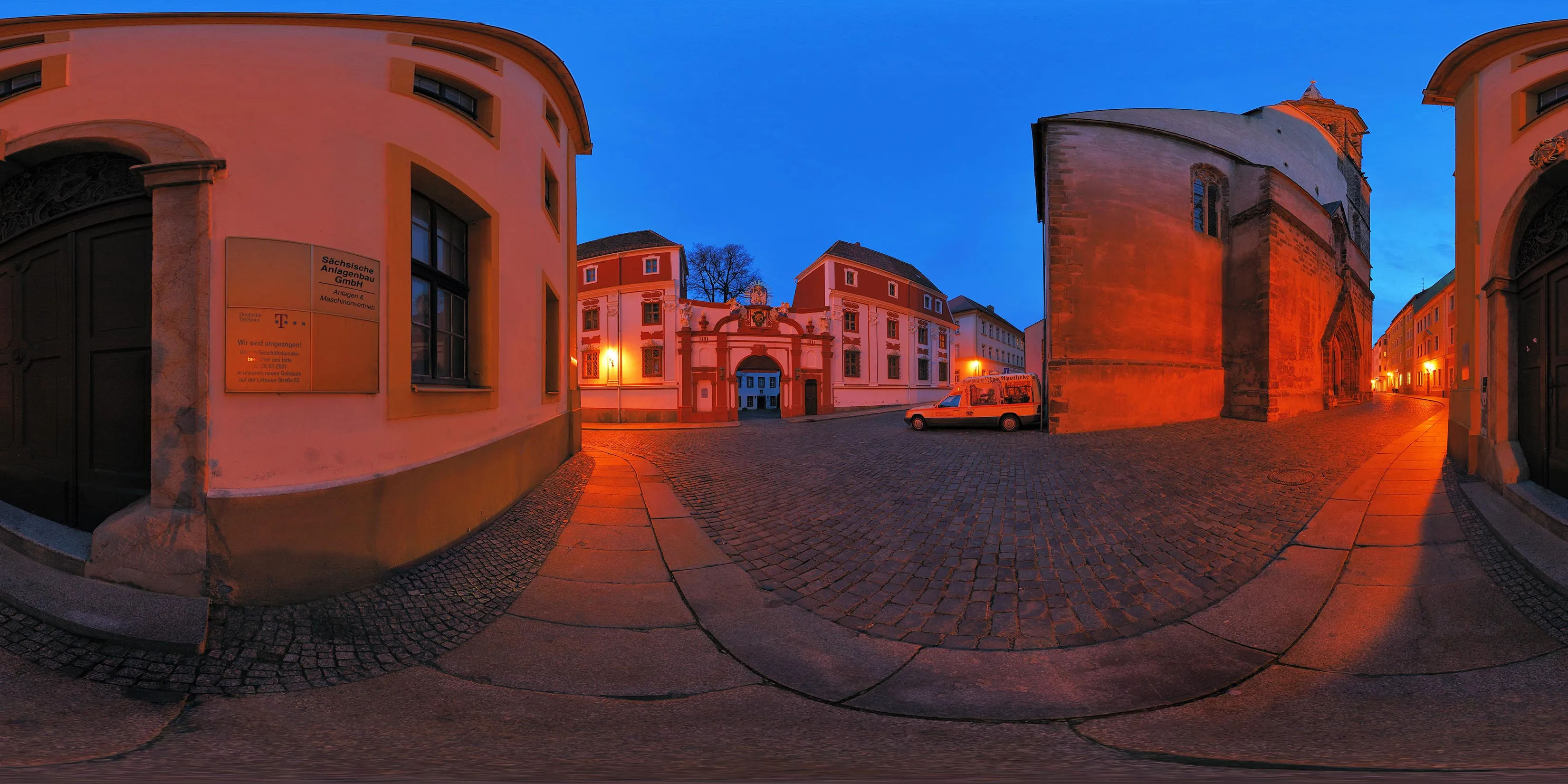 Virtueller Rundgang in der Nähe: Portal Domstift in bei Nacht