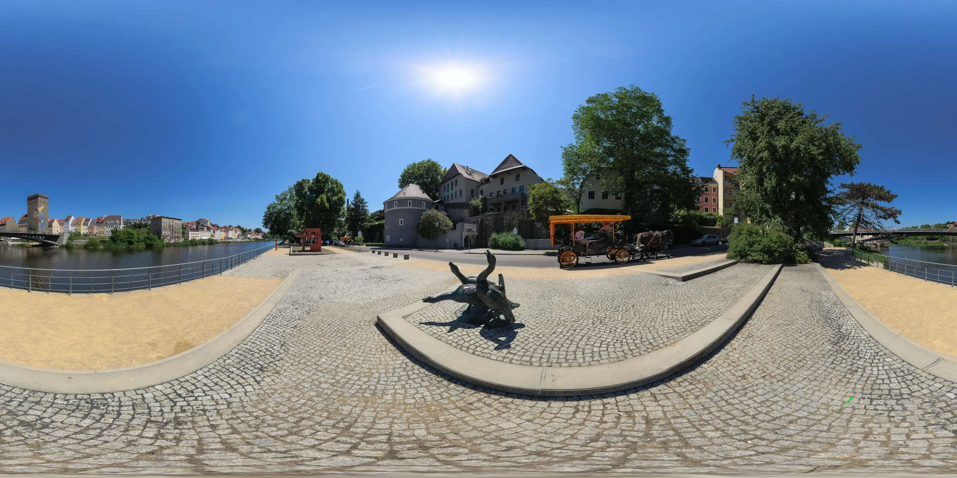 360° Panorama: Uferstraße - am Neißeufer in Görlitz