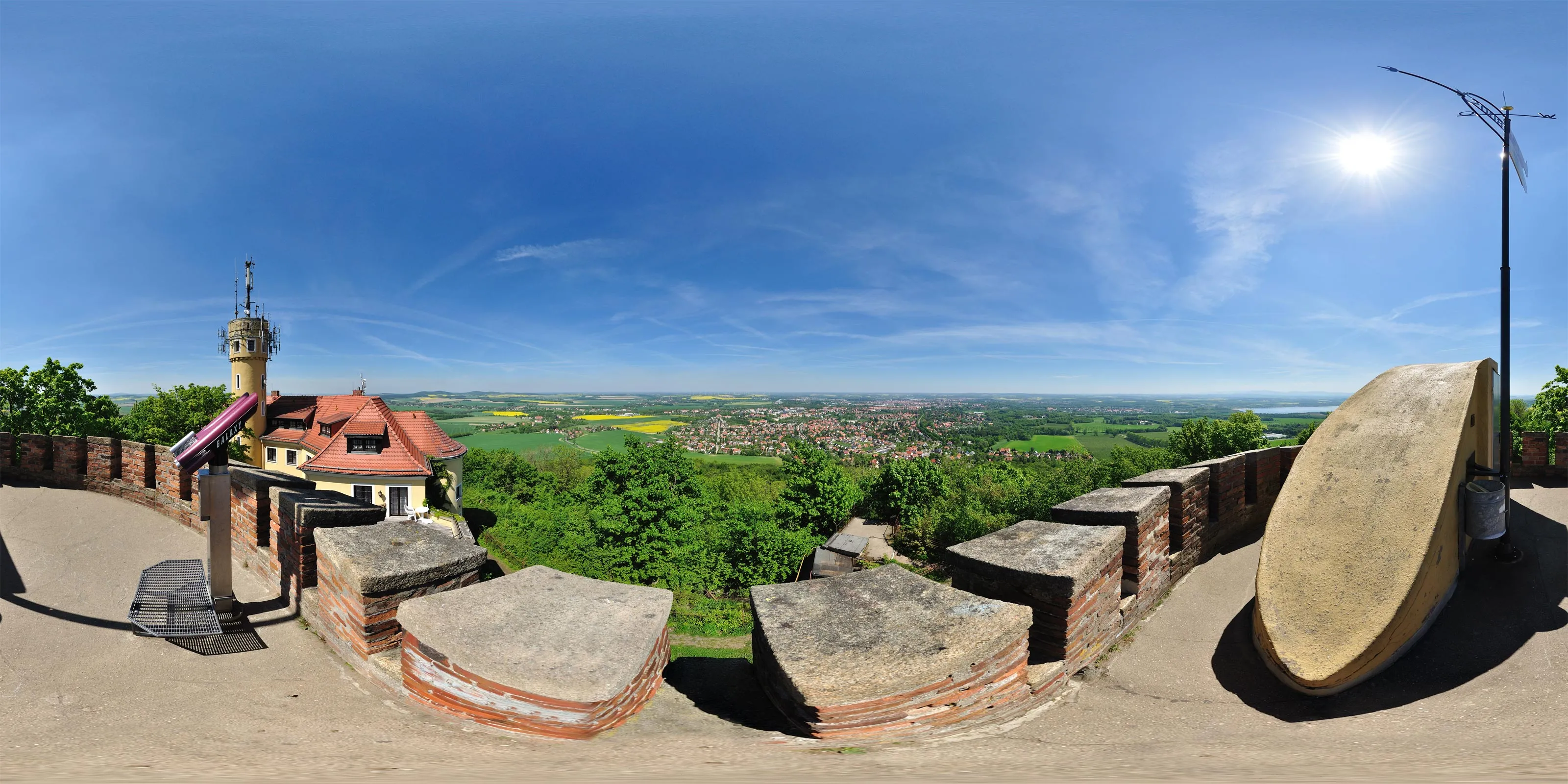 360° Panorama: Aussichtsturm 2 in Berg Landeskrone 420m