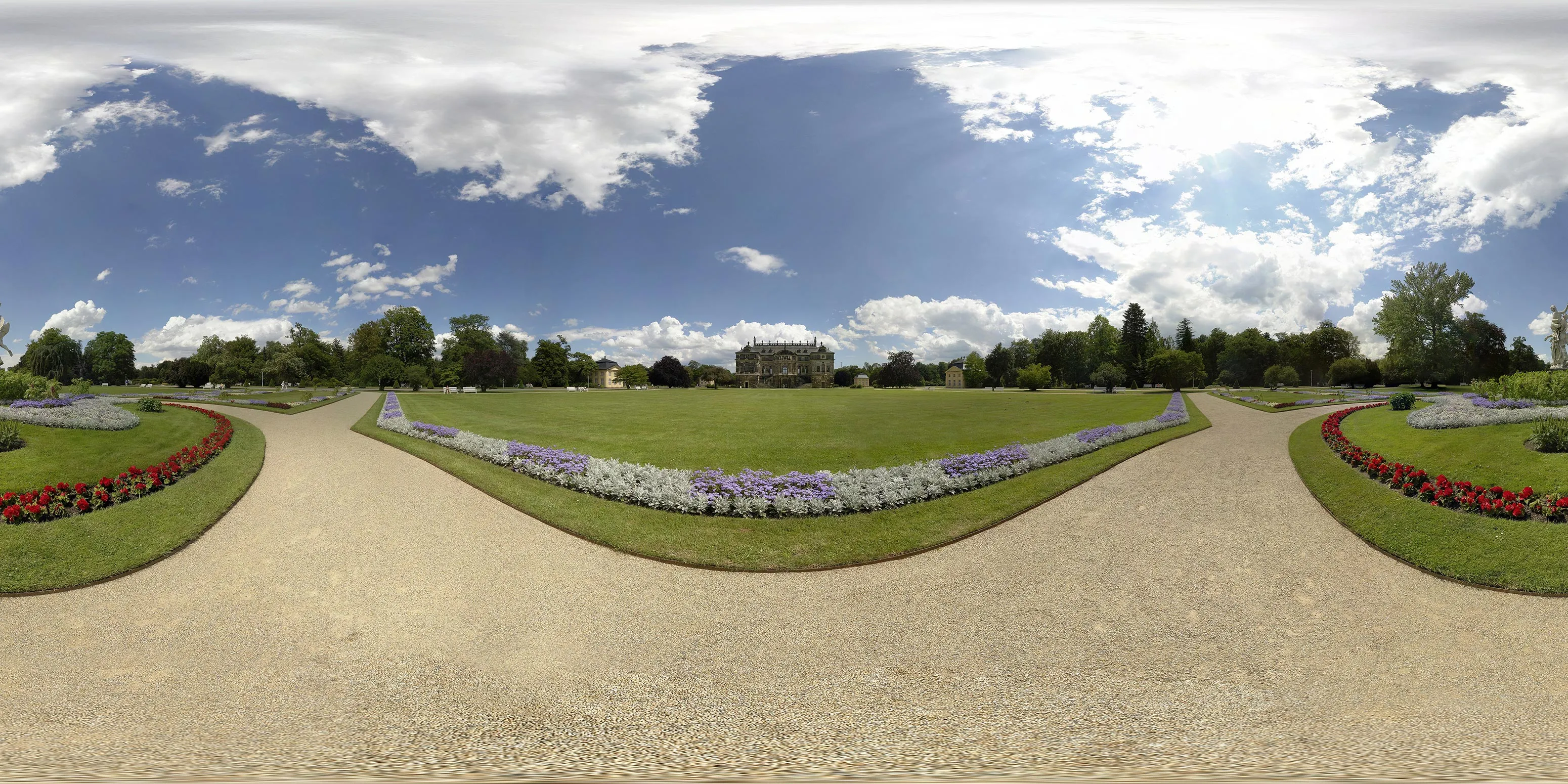 Virtueller Rundgang in der Nähe: Großer Garten in Frühling 2007