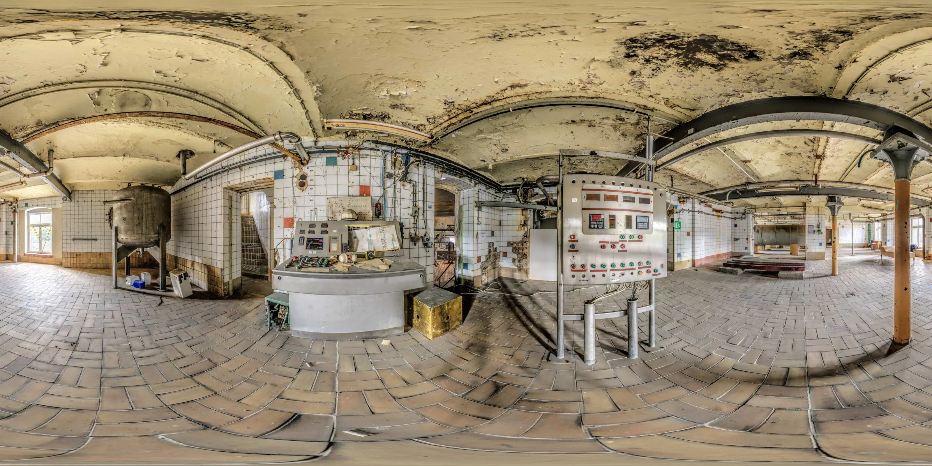 360° Panorama: VEB Bramsch Betriebsteil Backhefe - Maschinenraum in Görlitz