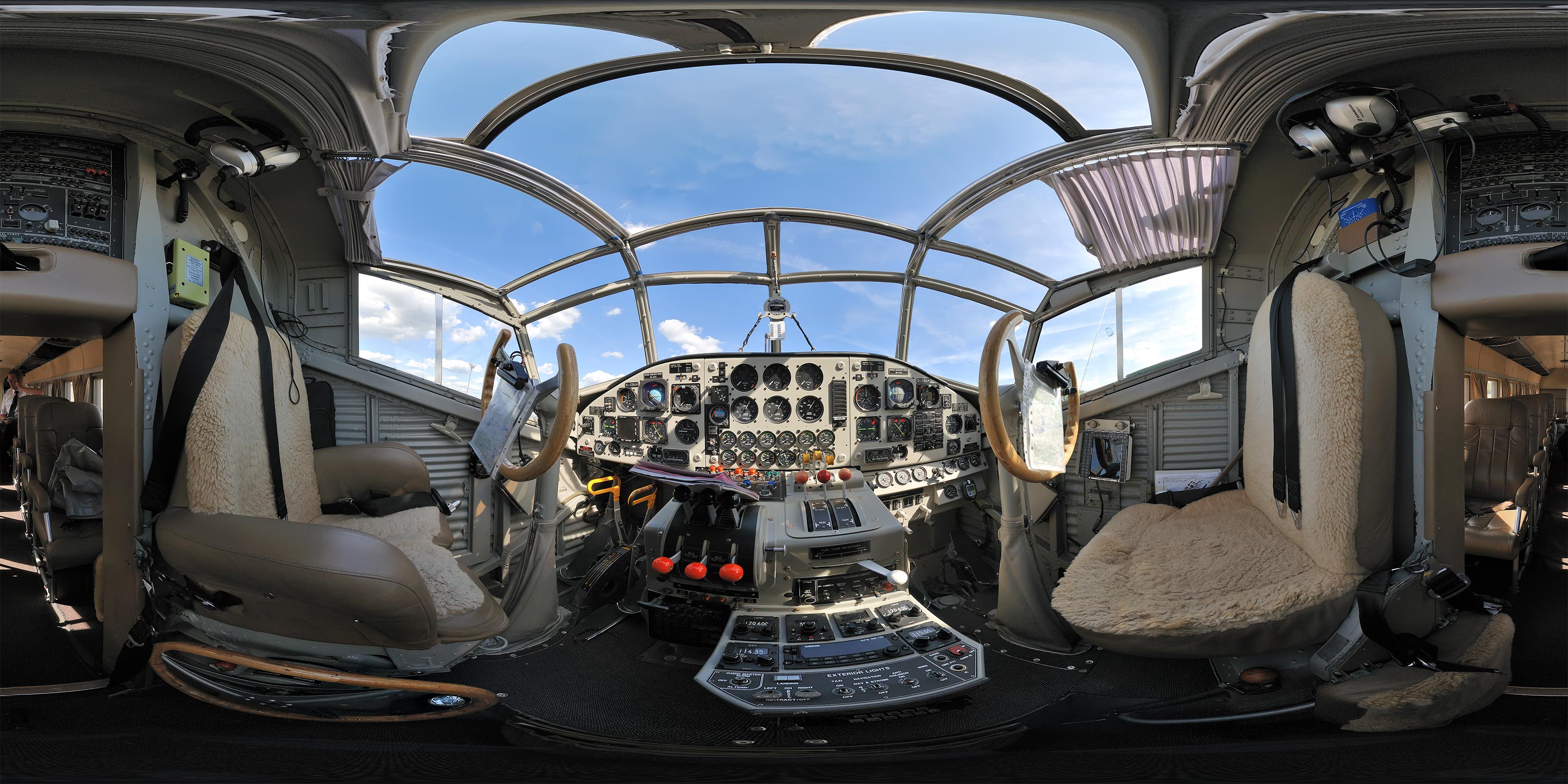 Virtueller Rundgang in der Nähe: Junkers Ju 52/ 3m "Tante Ju" Cockpit