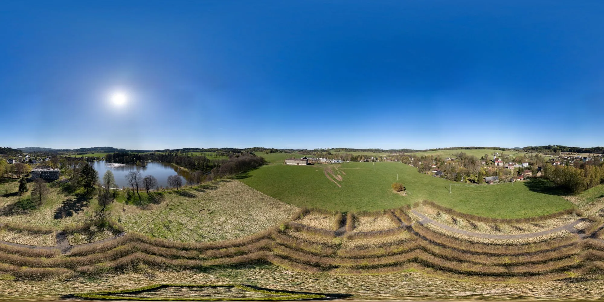 Virtueller Rundgang in der Nähe: Schloss Lipová (Hainspach) - Rosarium in Tschechien