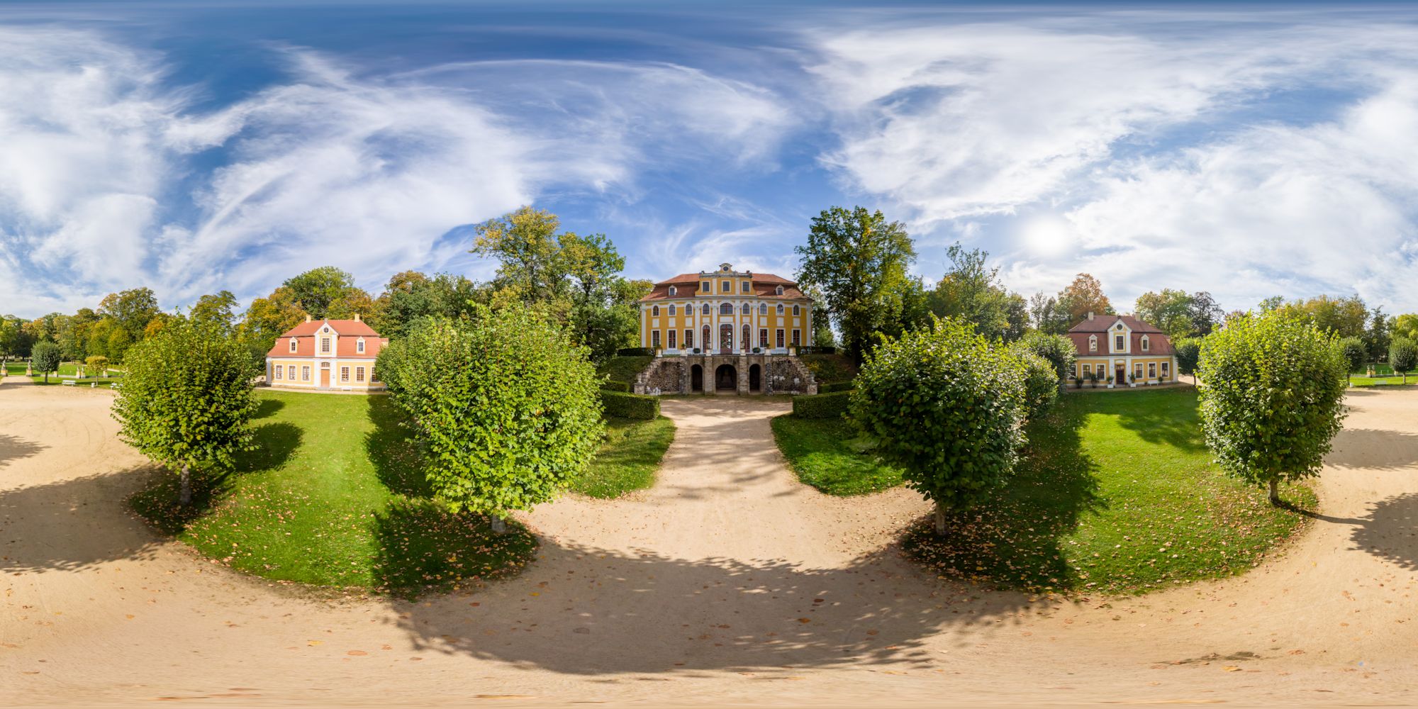 Virtueller Rundgang in der Nähe: Kavaliershäuser vor dem Barockschloss