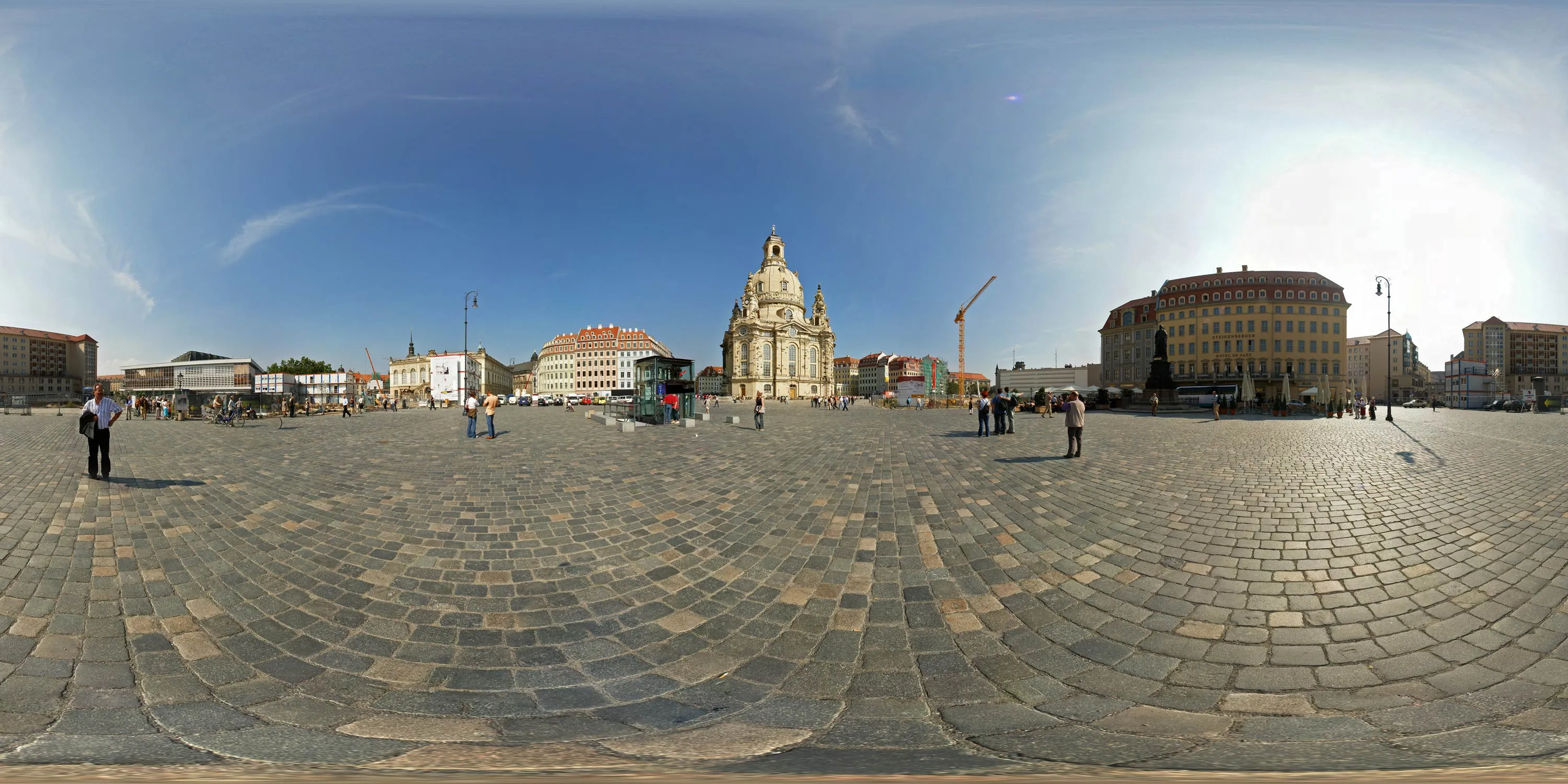 Virtueller Rundgang in der Nähe: Frauenkirche in Sommer 2006