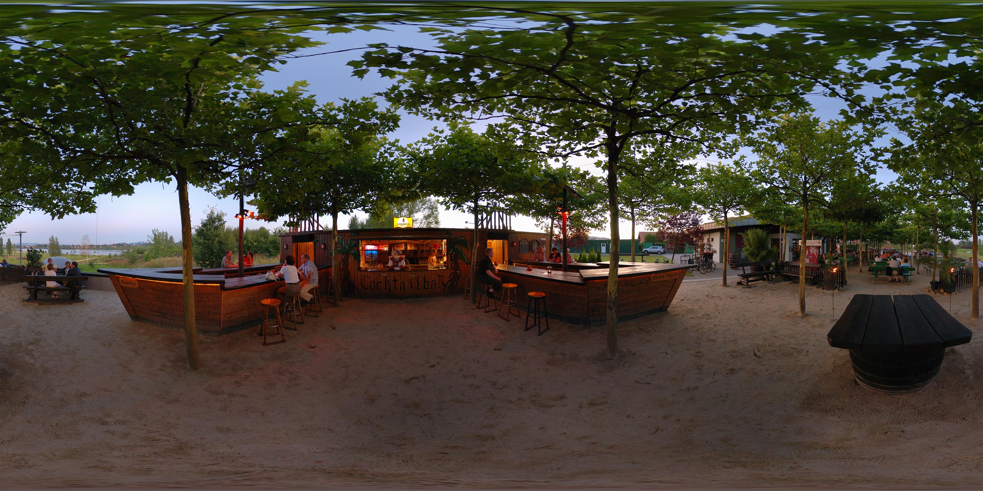 Virtueller Rundgang in der Nähe: Bar 1