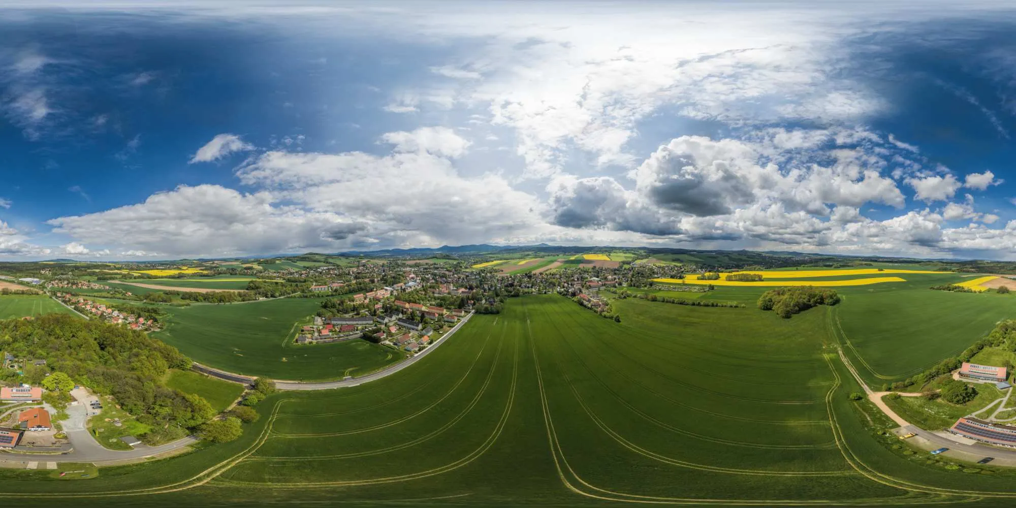 Virtueller Rundgang in der Nähe: Luftpanorama - Windmühlenberg in Seifhennersdorf