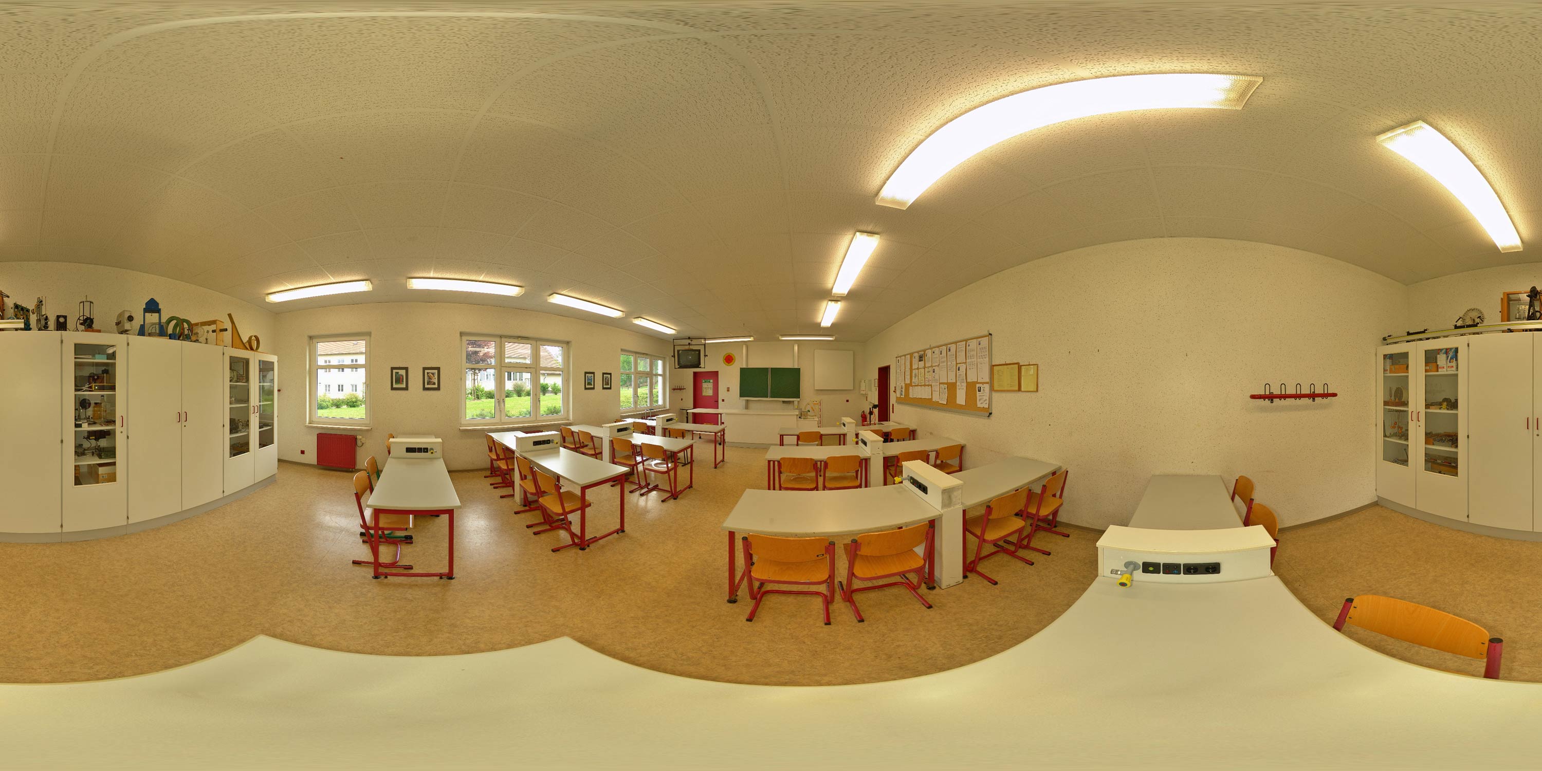 Virtueller Rundgang in der Nähe: Physikraum