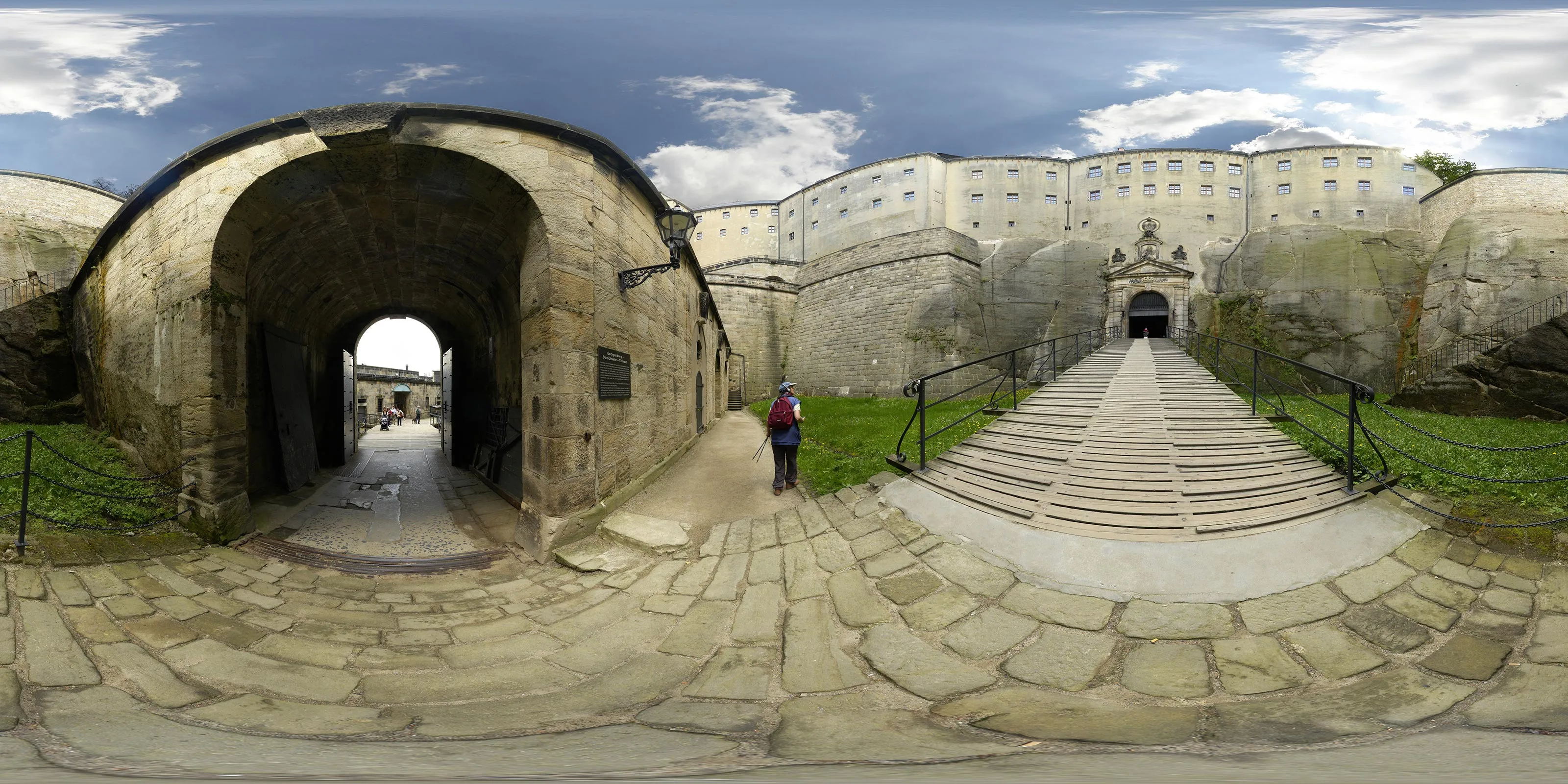 Virtueller Rundgang in der Nähe: Zugbrücke in Festung Königstein