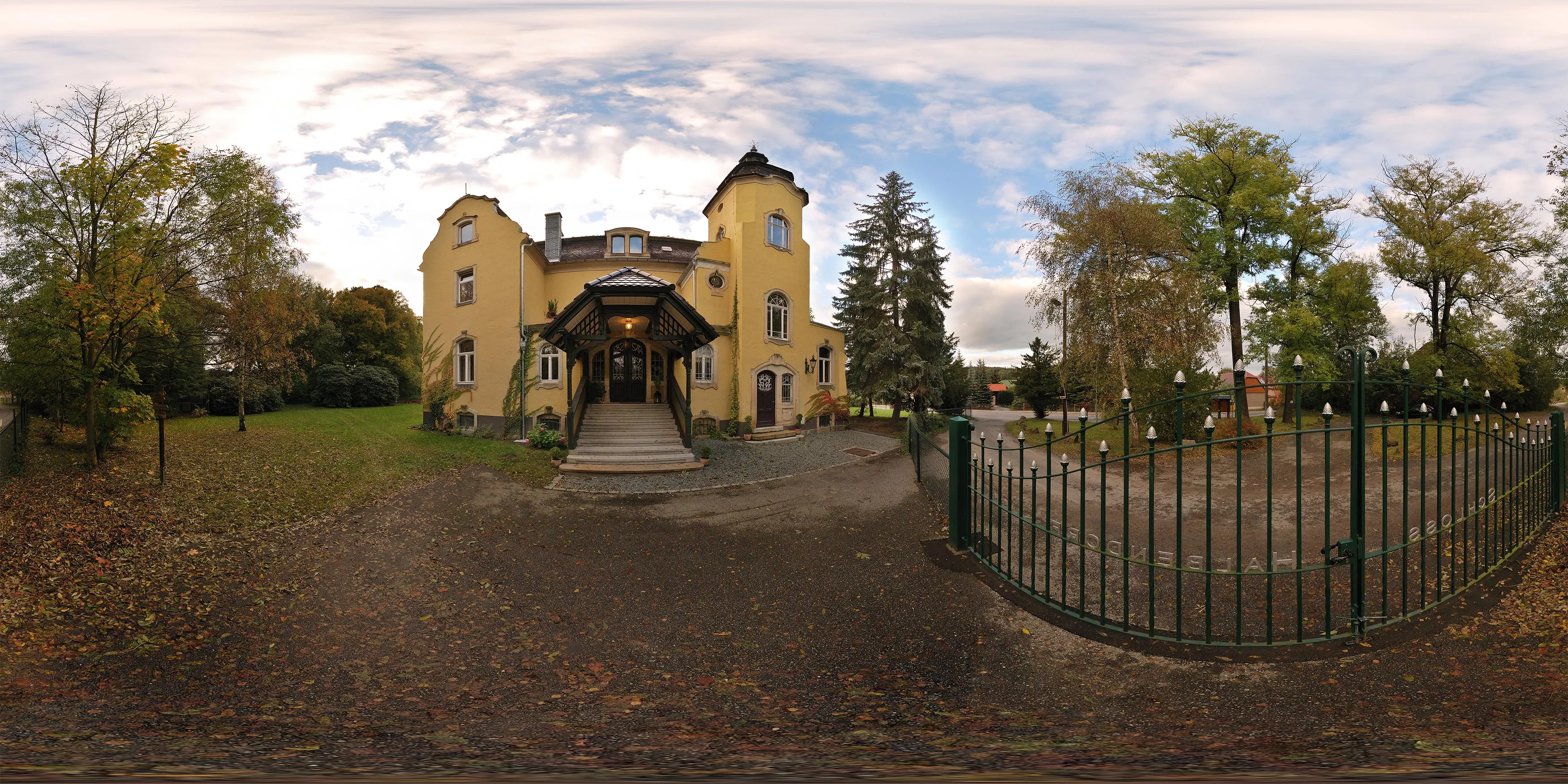 Virtueller Rundgang in der Nähe: Ostseite 1 in Schloß Halbendorf