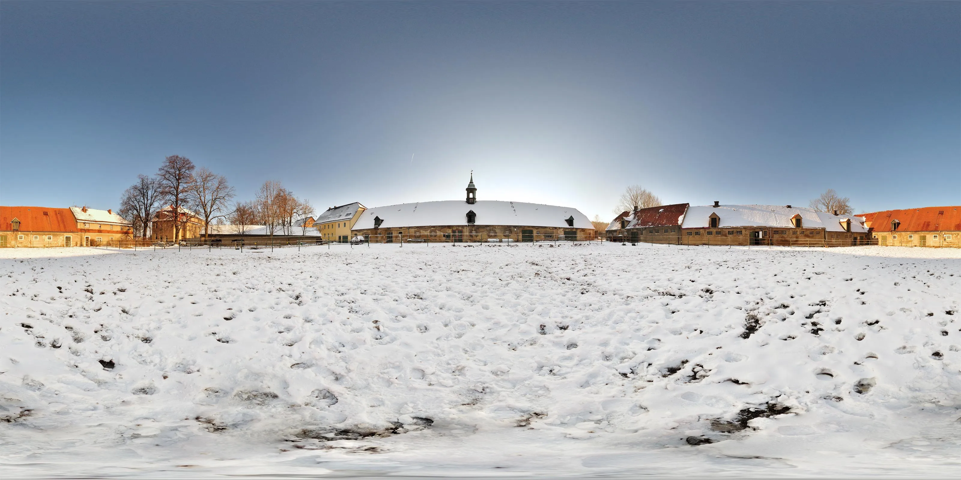 360° Panorama: Koppel in Schloss und Gestüt Lehn