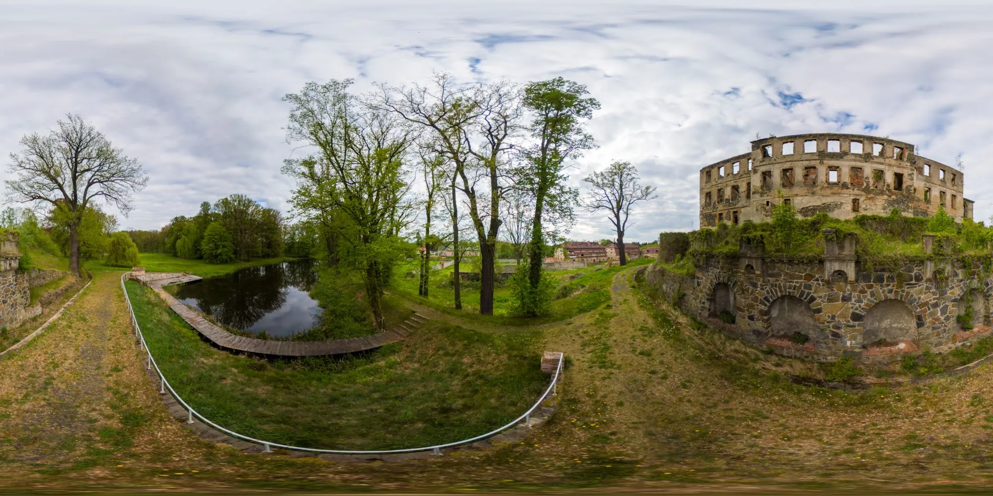 Virtueller Rundgang in der Nähe: Südseite in Schloss Heidersdorf (Palac we Wlosieniu Dolnym)