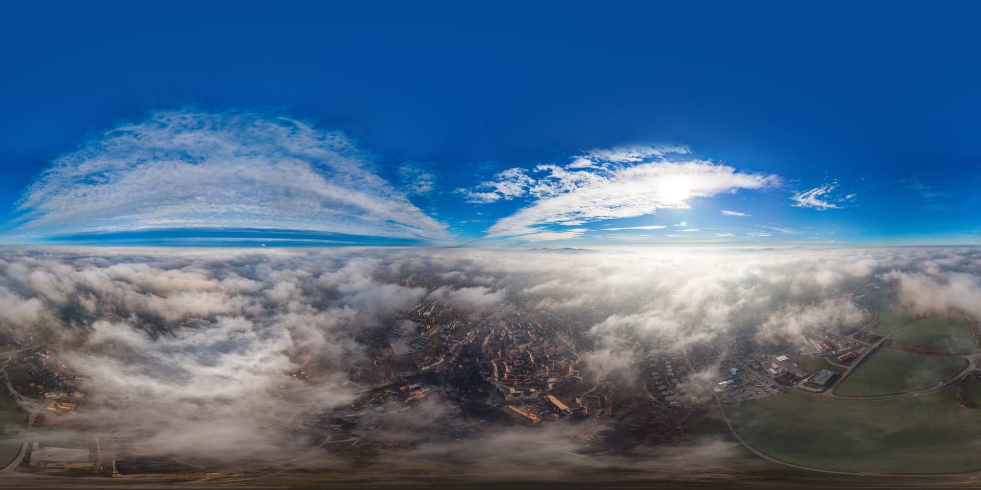 Luftpanorama - Über den Wolken