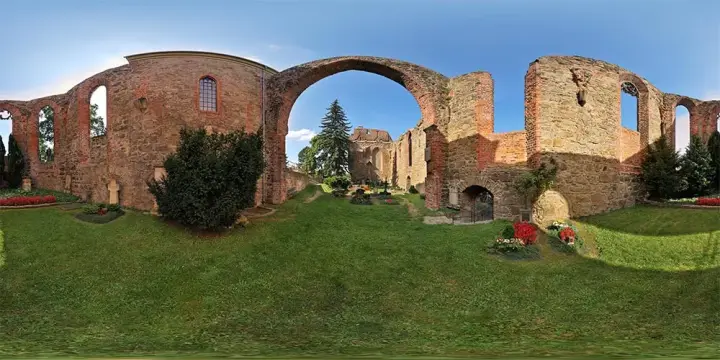 360° Panorama: Nicolaikirchenruine in Herbst 09