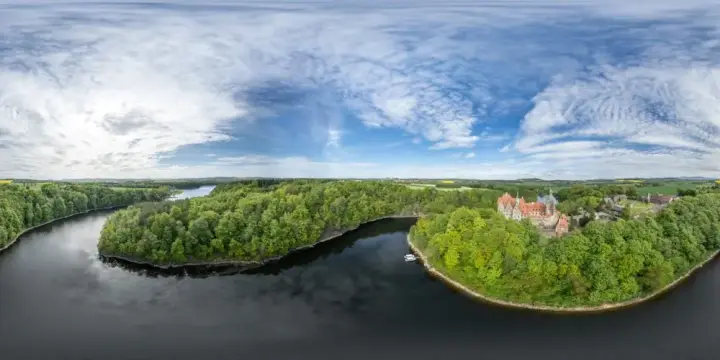 360° Panorama: Burg Tzschocha in Polen