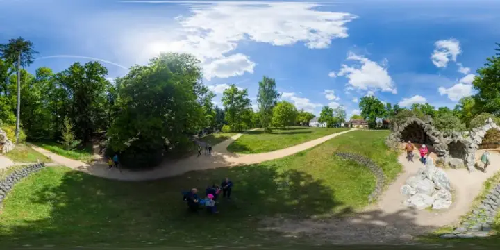 360° Panorama: Grottenhaus Himmel und Hölle in Azaleen- und Rhododendronpark