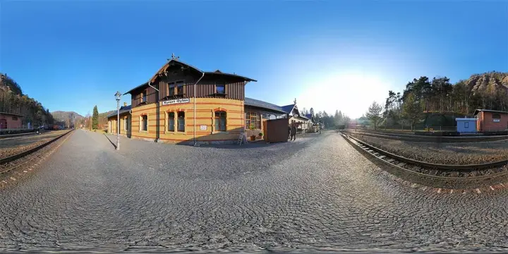 360° Panorama: Bahnhof der Schmalspurbahn in Kurort Oybin