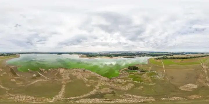 360° Panorama: der versunkene Ort Malsitz in Stausee Bautzen