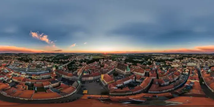 360° Panorama: Luftpanorama - Sonnenuntergang über der Altstadt in Sommer 2018